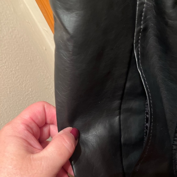 Avenue faux leather black vest. Size 26/28 Plus - Picture 3 of 7